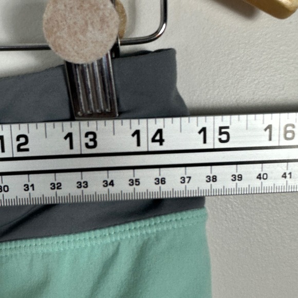 Lululemon Run Speed Shorts Womens Sz 4 Teal Grey Active Running Fitness Athletic - Picture 10 of 15